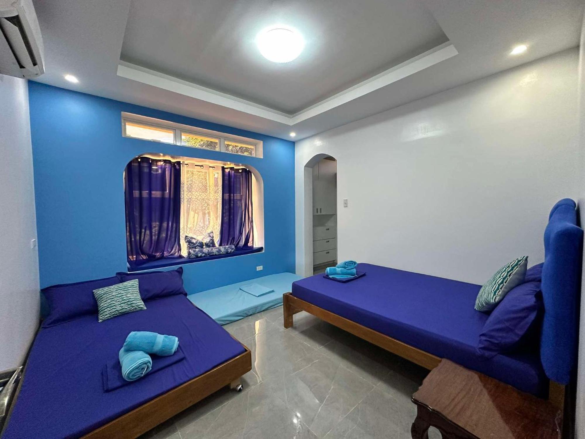 Aina Hannah Family Resort'S Greek Unit Calatagan Exteriör bild